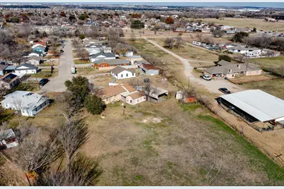 129 Collins Court, Blue Mound, TX 76131 - Photo 5