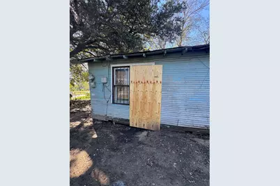 3827 Frank Street, Dallas, TX 75210 - Photo 13