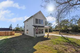 222 E Middle St, Sulphur Springs, TX 75482 - Photo 23