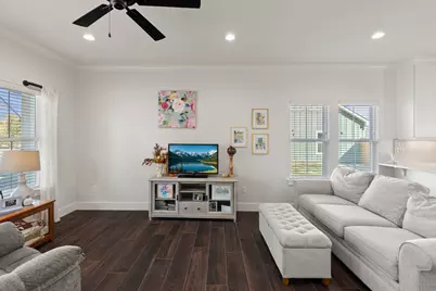 222 E Middle Street, Sulphur Springs, TX 75482 - Photo 3