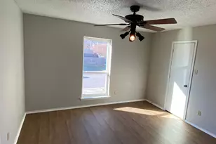 134 Main Pl, Euless, TX 76040 - Photo 9