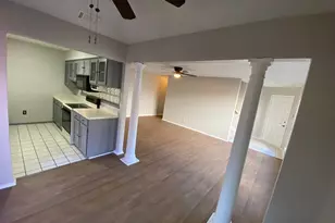 134 Main Pl, Euless, TX 76040 - Photo 3