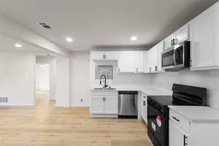 3811 Malden Ln, Dallas, TX 75216 - Photo 11