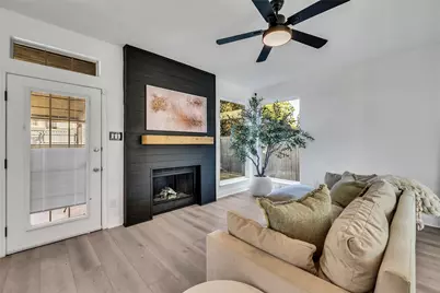 409 Baldwin Street, Grand Prairie, TX 75052 - Photo 7