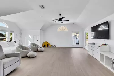 409 Baldwin Street, Grand Prairie, TX 75052 - Photo 19