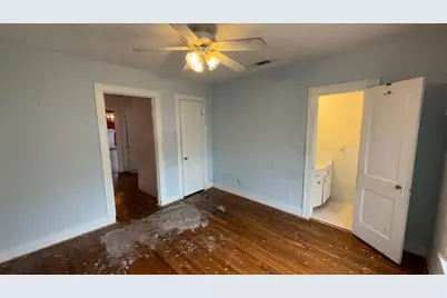 2111 Stanley Avenue, Fort Worth, TX 76110 - Photo 17