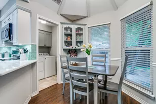 605 Oak Ln, Grapevine, TX 76051 - Photo 13