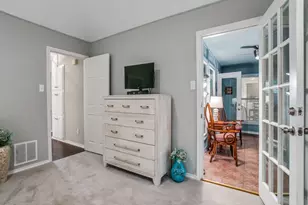 605 Oak Ln, Grapevine, TX 76051 - Photo 17