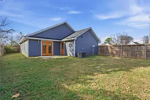 1004 S Armstrong Ave, Denison, TX 75020 - Photo 23