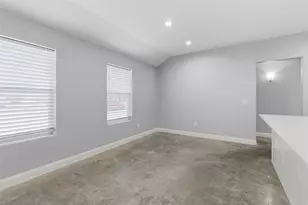 1004 S Armstrong Ave, Denison, TX 75020 - Photo 9