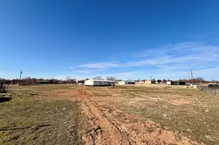 215 Salt Grass Cir, Poolville, TX 76487 - Photo 7