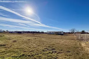 215 Salt Grass Cir, Poolville, TX 76487 - Photo 11