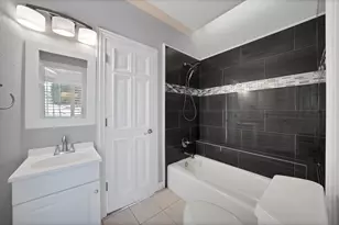 5605 Bailey Ct, Arlington, TX 76017 - Photo 17