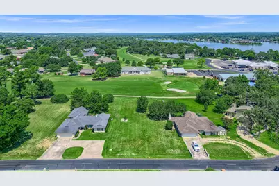 822 Kiowa Drive W, Lake Kiowa, TX 76240 - Photo 23