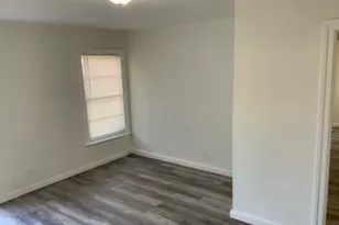 3328 Lynnfield Dr, Fort Worth, TX 76103 - Photo 3