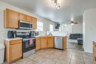 6612 Meadow Way Ln, Fort Worth, TX 76179 - Photo 11