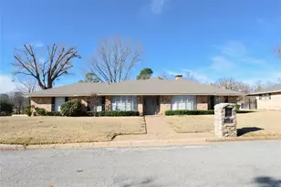 2500 Brookhaven Dr, Denison, TX 75020 - Photo 1