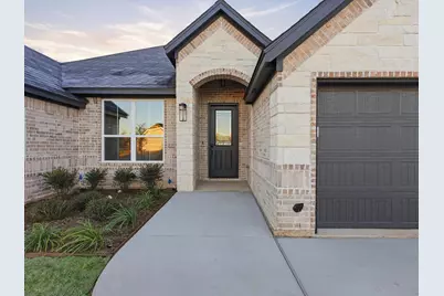 1486 Highland Park Circle, Granbury, TX 76048 - Photo 3