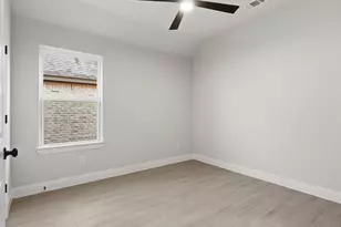 1486 Highland Park Cir, Granbury, TX 76048 - Photo 29