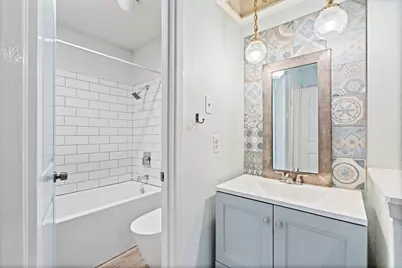 2706 Meadow Bluff Lane, Dallas, TX 75237 - Photo 19