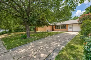 909 Lexington Dr, Irving, TX 75061 - Photo 1