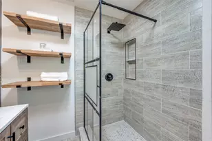 909 Lexington Dr, Irving, TX 75061 - Photo 13