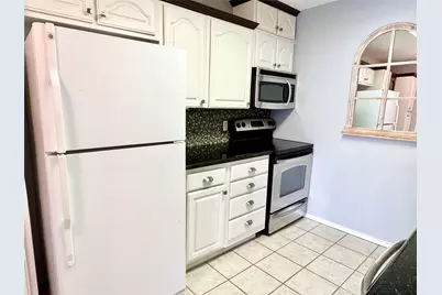 4014 Ridglea Country Club Drive #407, Fort Worth, TX 76126 - Photo 7