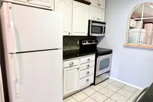 4014 Ridglea Country Club Dr, Fort Worth, TX 76126 - Photo 7