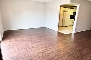 4014 Ridglea Country Club Dr, Fort Worth, TX 76126 - Photo 3