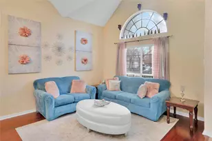 9352 Riverwalk Ln, Irving, TX 75063 - Photo 7