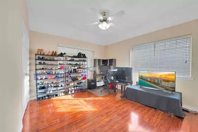 9352 Riverwalk Lane, Irving, TX 75063 - Photo 23