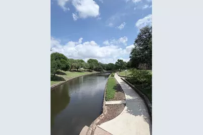 9352 Riverwalk Lane, Irving, TX 75063 - Photo 3