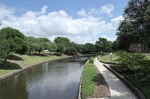 9352 Riverwalk Ln, Irving, TX 75063 - Photo 3
