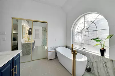 9352 Riverwalk Lane, Irving, TX 75063 - Photo 31