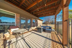 100 San Chez Dr, Lake Kiowa, TX 76240 - Photo 15