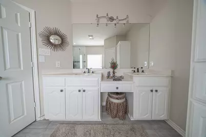 100 San Chez Drive, Lake Kiowa, TX 76240 - Photo 19