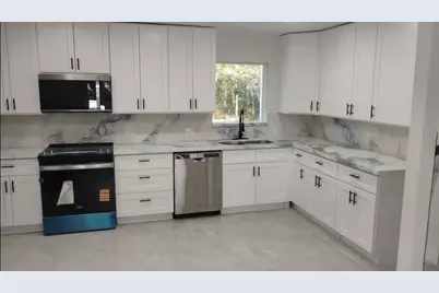 2410 E Bayshore Drive, Dickinson, TX 77539 - Photo 11