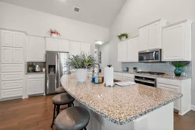 1921 Middleton Drive, Mansfield, TX 76063 - Photo 9