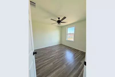 2864 Burchill Road, Fort Worth, TX 76105 - Photo 13