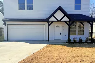 2864 Burchill Rd, Fort Worth, TX 76105 - Photo 1