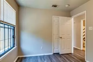 1416 E Mulkey St, Fort Worth, TX 76104 - Photo 17