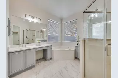 214 Jennifer Lane, Arlington, TX 76002 - Photo 15