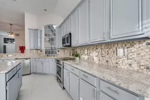 214 Jennifer Ln, Arlington, TX 76002 - Photo 11