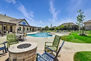 901 Alvero Pl, Mansfield, TX 76063 - Photo 33