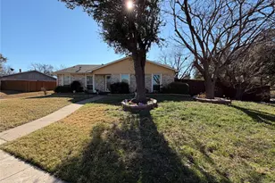 2006 Southern Oaks, Carrollton, TX 75007 - Photo 3