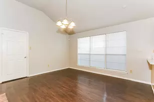 5309 Tennis Villa Dr, Arlington, TX 76017 - Photo 5