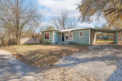 1090 W Elm Street, Stephenville, TX 76401 - Photo 3