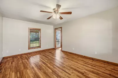 1090 W Elm Street, Stephenville, TX 76401 - Photo 5
