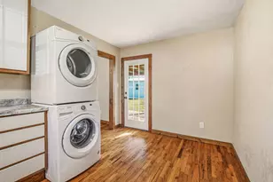 1090 W Elm St, Stephenville, TX 76401 - Photo 11