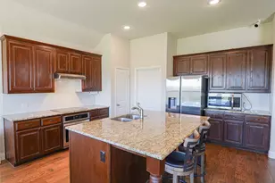 140 Independence Dr, Joshua, TX 76058 - Photo 5